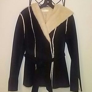 Gorgeous White House Black Market coat